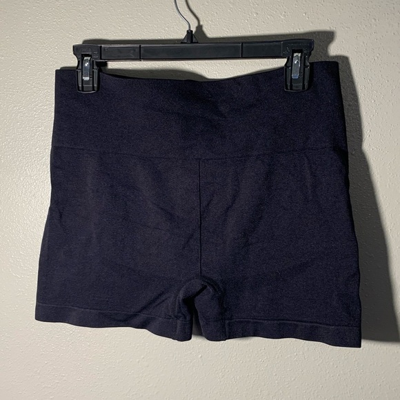 Itzon Pants - Black biker shorts